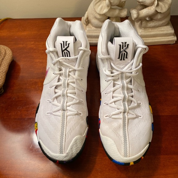 Men’s Nike Iridescent Swoosh Size 12 Sneakers - Picture 6 of 8